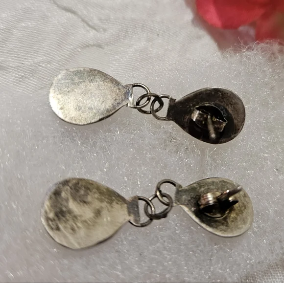 Handmade Onyx Sterling Bearpaw Earrings - Picture 2 of 5